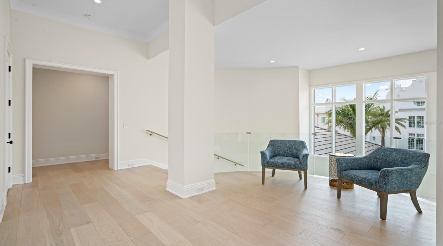 GOLDEN OAK, Florida 32836, 5 Bedrooms Bedrooms, ,6 BathroomsBathrooms,Residential,For Sale,AUTUMN MIST LN,0,MFRO6339148