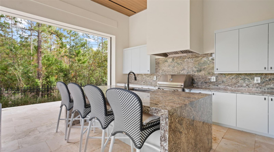 GOLDEN OAK, Florida 32836, 5 Bedrooms Bedrooms, ,6 BathroomsBathrooms,Residential,For Sale,AUTUMN MIST LN,0,MFRO6339148