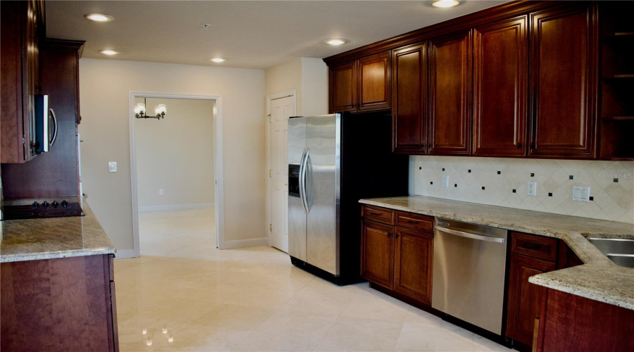 ORLANDO, Florida 32836, 3 Bedrooms Bedrooms, ,2 BathroomsBathrooms,Residential,For Sale,THE ESPLANADE,0,MFRO6300560