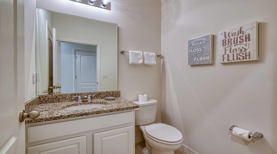 DAVENPORT, Florida 33837, 6 Bedrooms Bedrooms, ,5 BathroomsBathrooms,Residential,For Sale,BROAD OAK,0,MFRO6285366