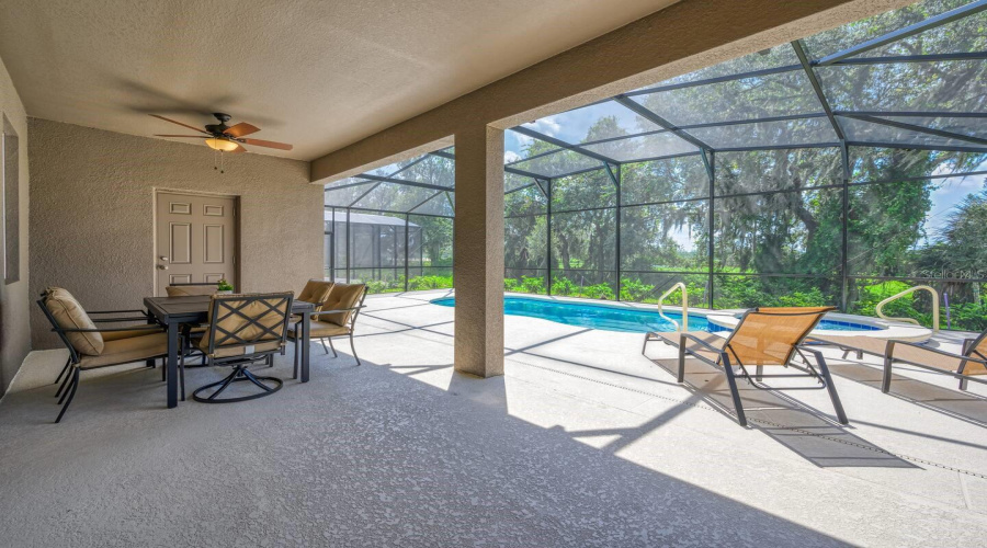 DAVENPORT, Florida 33837, 6 Bedrooms Bedrooms, ,5 BathroomsBathrooms,Residential,For Sale,BROAD OAK,0,MFRO6285366