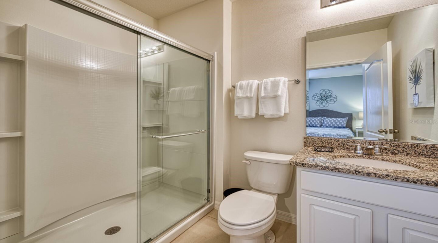 DAVENPORT, Florida 33837, 6 Bedrooms Bedrooms, ,5 BathroomsBathrooms,Residential,For Sale,BROAD OAK,0,MFRO6285366