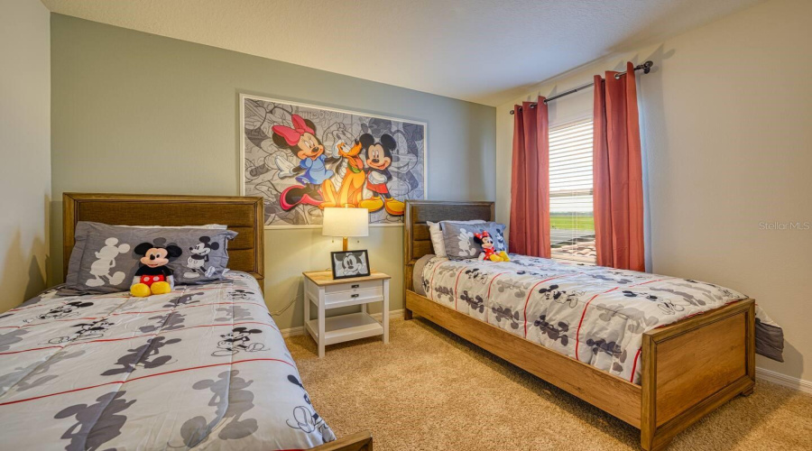DAVENPORT, Florida 33837, 6 Bedrooms Bedrooms, ,5 BathroomsBathrooms,Residential,For Sale,BROAD OAK,0,MFRO6285366