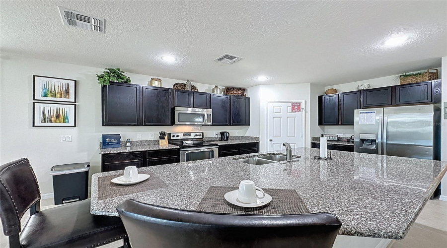 DAVENPORT, Florida 33896, 4 Bedrooms Bedrooms, ,3 BathroomsBathrooms,Residential,For Sale,YORKSHIRE,0,MFRS5128265