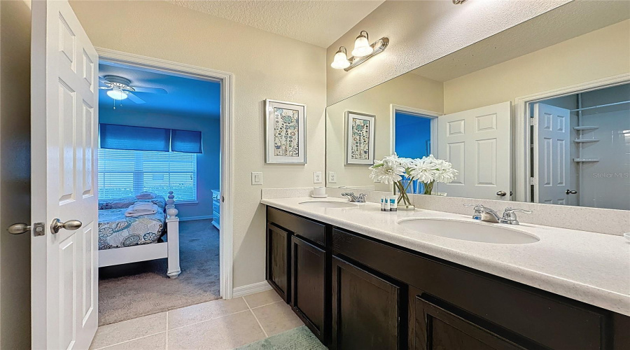 DAVENPORT, Florida 33896, 4 Bedrooms Bedrooms, ,3 BathroomsBathrooms,Residential,For Sale,YORKSHIRE,0,MFRS5128265