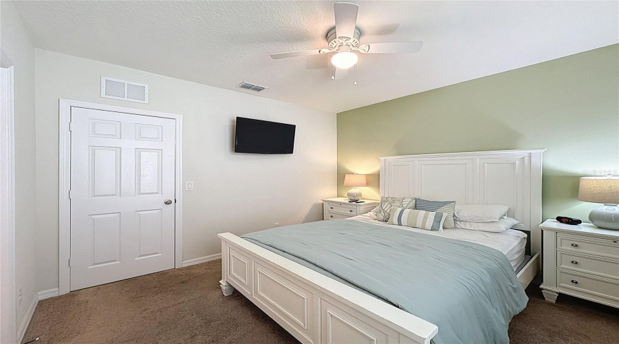 DAVENPORT, Florida 33896, 4 Bedrooms Bedrooms, ,3 BathroomsBathrooms,Residential,For Sale,YORKSHIRE,0,MFRS5128265