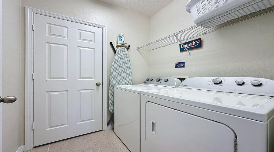 DAVENPORT, Florida 33896, 4 Bedrooms Bedrooms, ,3 BathroomsBathrooms,Residential,For Sale,YORKSHIRE,0,MFRS5128265