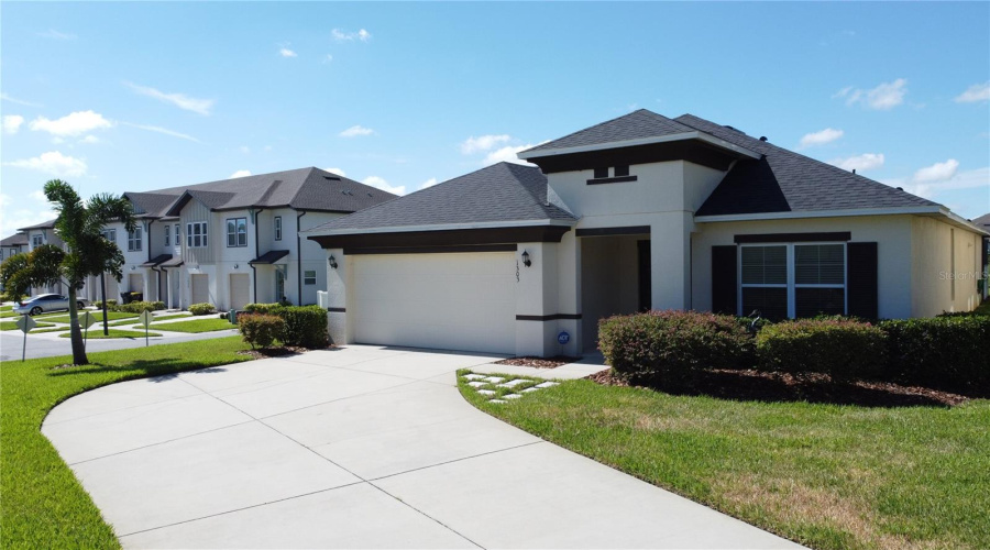 DAVENPORT, Florida 33896, 4 Bedrooms Bedrooms, ,3 BathroomsBathrooms,Residential,For Sale,YORKSHIRE,0,MFRS5128265