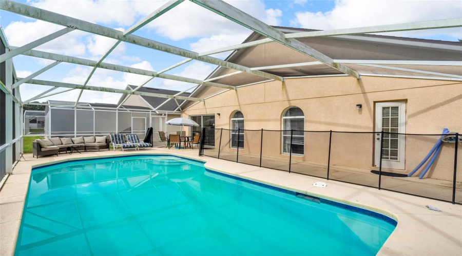 DAVENPORT, Florida 33897, 3 Bedrooms Bedrooms, ,2 BathroomsBathrooms,Residential,For Sale,BLOOMINGDALE,0,MFRG5101469