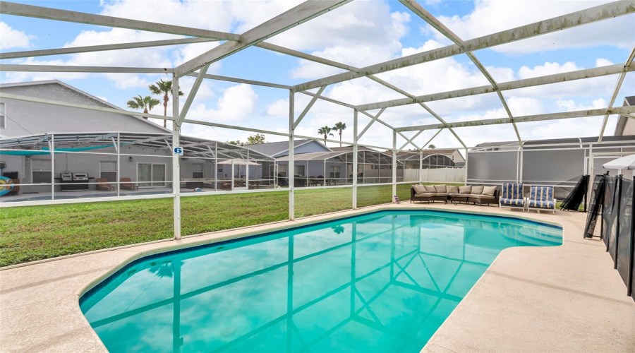 DAVENPORT, Florida 33897, 3 Bedrooms Bedrooms, ,2 BathroomsBathrooms,Residential,For Sale,BLOOMINGDALE,0,MFRG5101469