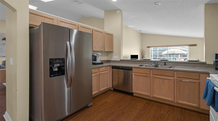 DAVENPORT, Florida 33897, 3 Bedrooms Bedrooms, ,2 BathroomsBathrooms,Residential,For Sale,BLOOMINGDALE,0,MFRG5101469