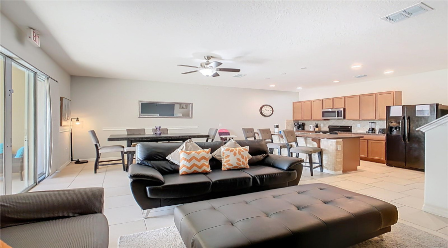 DAVENPORT, Florida 33837, 4 Bedrooms Bedrooms, ,3 BathroomsBathrooms,Residential,For Sale,TERRASONESTA,0,MFRO6340618