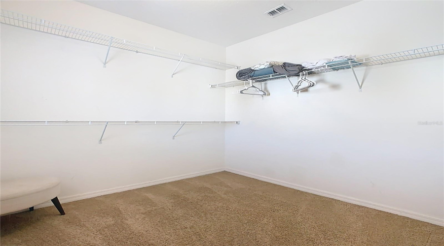DAVENPORT, Florida 33837, 4 Bedrooms Bedrooms, ,3 BathroomsBathrooms,Residential,For Sale,TERRASONESTA,0,MFRO6340618