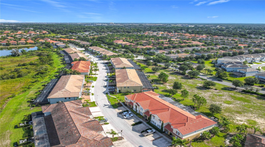 DAVENPORT, Florida 33837, 4 Bedrooms Bedrooms, ,3 BathroomsBathrooms,Residential,For Sale,TERRASONESTA,0,MFRO6340618
