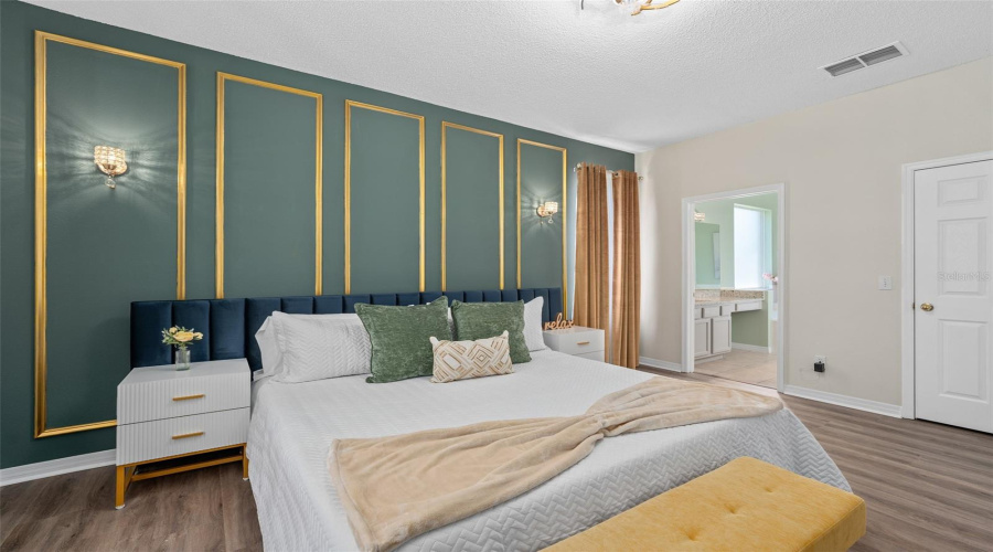 KISSIMMEE, Florida 34747, 7 Bedrooms Bedrooms, ,4 BathroomsBathrooms,Residential,For Sale,OASIS KEY,0,MFRO6338488