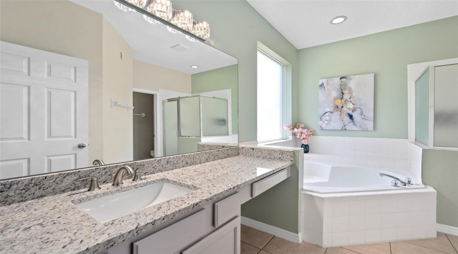 KISSIMMEE, Florida 34747, 7 Bedrooms Bedrooms, ,4 BathroomsBathrooms,Residential,For Sale,OASIS KEY,0,MFRO6338488