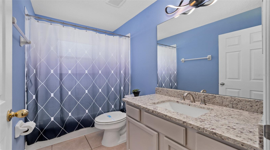 KISSIMMEE, Florida 34747, 7 Bedrooms Bedrooms, ,4 BathroomsBathrooms,Residential,For Sale,OASIS KEY,0,MFRO6338488