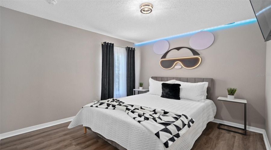 KISSIMMEE, Florida 34747, 7 Bedrooms Bedrooms, ,4 BathroomsBathrooms,Residential,For Sale,OASIS KEY,0,MFRO6338488