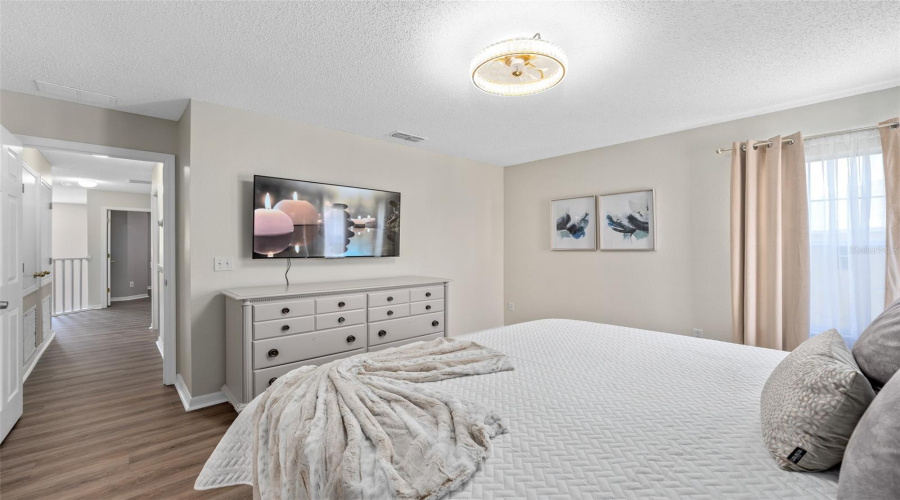KISSIMMEE, Florida 34747, 7 Bedrooms Bedrooms, ,4 BathroomsBathrooms,Residential,For Sale,OASIS KEY,0,MFRO6338488