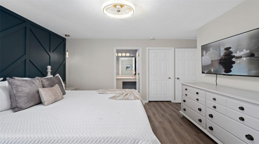 KISSIMMEE, Florida 34747, 7 Bedrooms Bedrooms, ,4 BathroomsBathrooms,Residential,For Sale,OASIS KEY,0,MFRO6338488