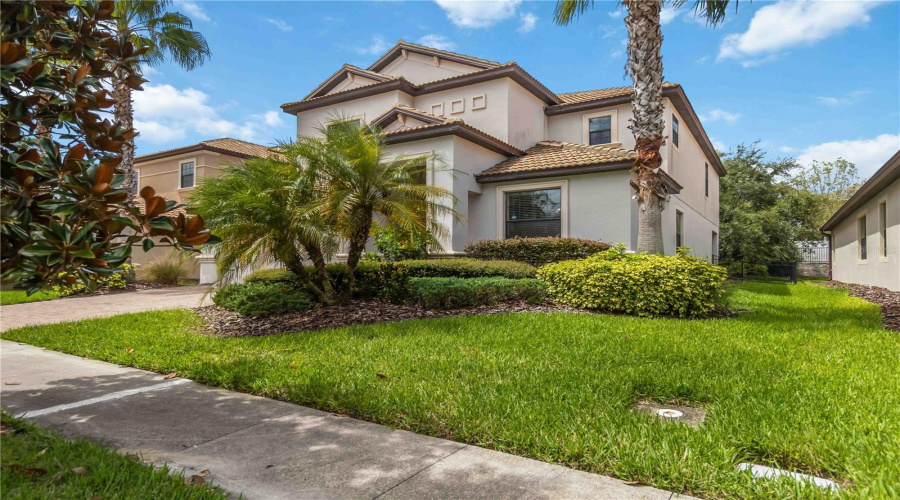 DAVENPORT, Florida 33896, 4 Bedrooms Bedrooms, ,3 BathroomsBathrooms,Residential,For Sale,MOSS CREEK,0,MFRS5133811