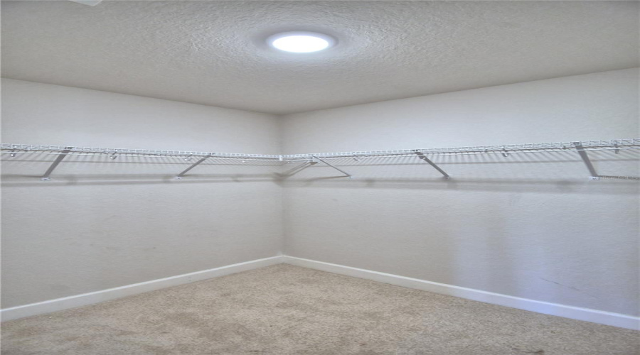 DAVENPORT, Florida 33837, 3 Bedrooms Bedrooms, ,2 BathroomsBathrooms,Residential,For Sale,BERRY,0,MFRP4931127