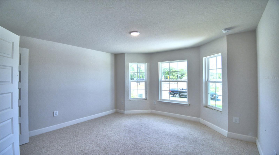 DAVENPORT, Florida 33837, 3 Bedrooms Bedrooms, ,2 BathroomsBathrooms,Residential,For Sale,BERRY,0,MFRP4931127