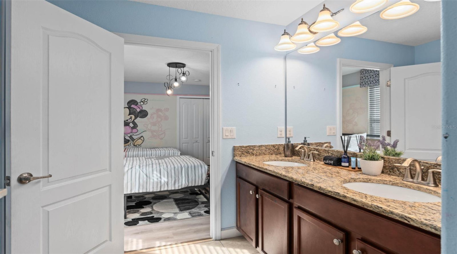 DAVENPORT, Florida 33896, 8 Bedrooms Bedrooms, ,5 BathroomsBathrooms,Residential,For Sale,BELLE TERRE,0,MFRO6340743