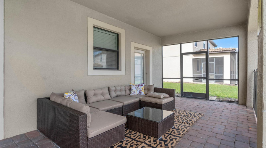 DAVENPORT, Florida 33896, 8 Bedrooms Bedrooms, ,5 BathroomsBathrooms,Residential,For Sale,BELLE TERRE,0,MFRO6340743