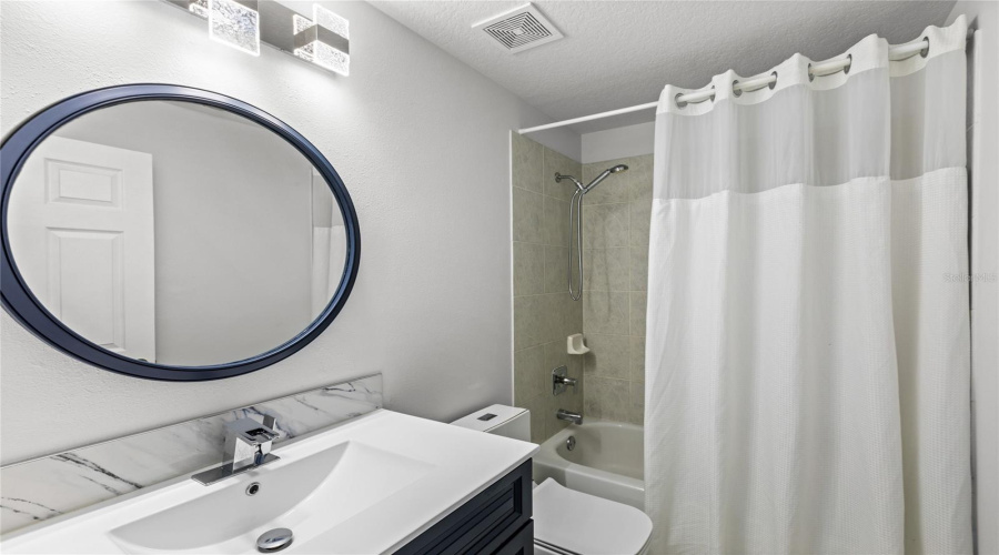 DAVENPORT, Florida 33837, 4 Bedrooms Bedrooms, ,3 BathroomsBathrooms,Residential,For Sale,TIVOLI,0,MFRO6291263