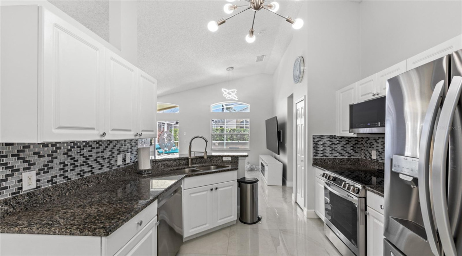 DAVENPORT, Florida 33837, 4 Bedrooms Bedrooms, ,3 BathroomsBathrooms,Residential,For Sale,TIVOLI,0,MFRO6291263