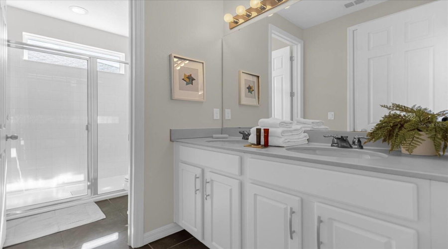 KISSIMMEE, Florida 34747, 9 Bedrooms Bedrooms, ,6 BathroomsBathrooms,Residential,For Sale,NASSAU POINT,0,MFRO6340869