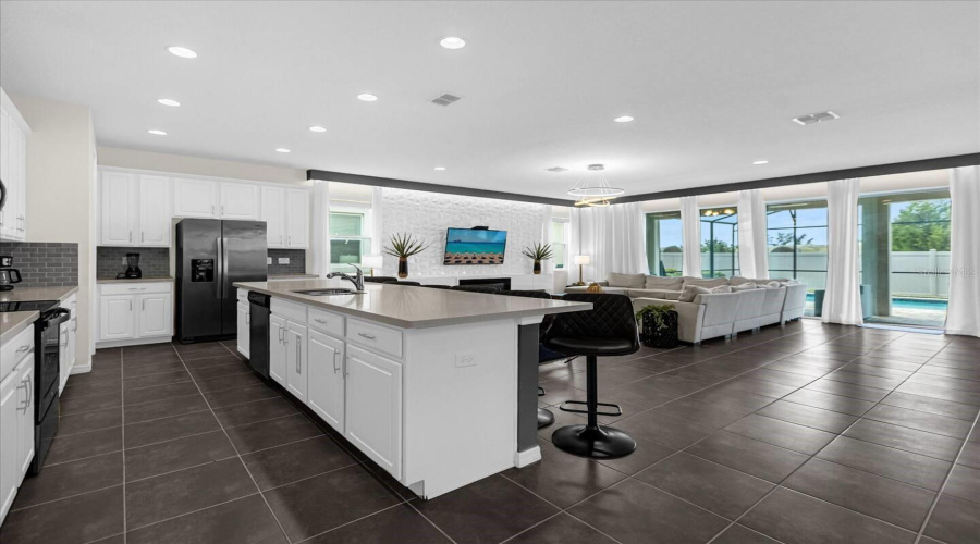 KISSIMMEE, Florida 34747, 9 Bedrooms Bedrooms, ,6 BathroomsBathrooms,Residential,For Sale,NASSAU POINT,0,MFRO6340869