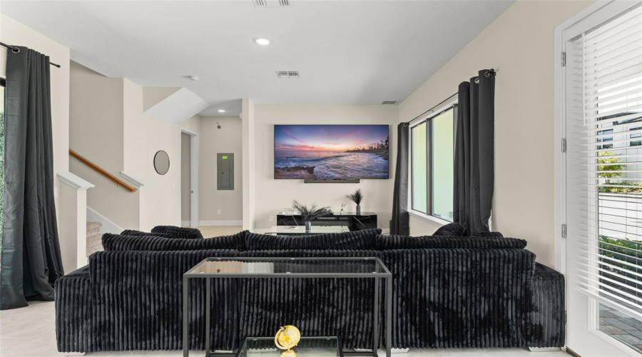 DAVENPORT, Florida 33896, 4 Bedrooms Bedrooms, ,3 BathroomsBathrooms,Residential,For Sale,VILLA DOMANI,0,MFRO6340767