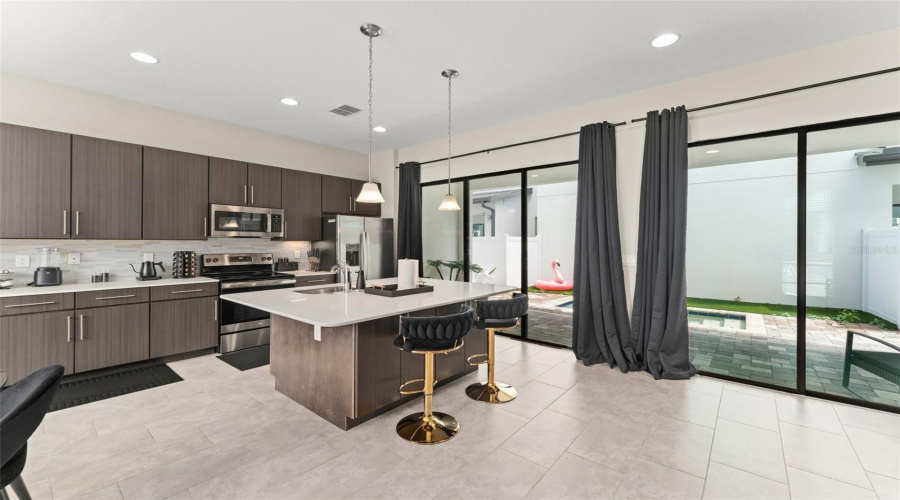 DAVENPORT, Florida 33896, 4 Bedrooms Bedrooms, ,3 BathroomsBathrooms,Residential,For Sale,VILLA DOMANI,0,MFRO6340767