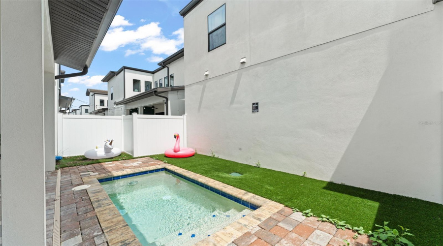 DAVENPORT, Florida 33896, 4 Bedrooms Bedrooms, ,3 BathroomsBathrooms,Residential,For Sale,VILLA DOMANI,0,MFRO6340767