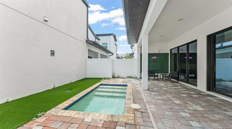 DAVENPORT, Florida 33896, 4 Bedrooms Bedrooms, ,3 BathroomsBathrooms,Residential,For Sale,VILLA DOMANI,0,MFRO6340767