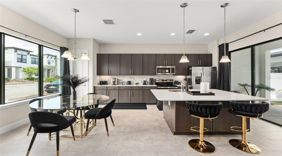 DAVENPORT, Florida 33896, 4 Bedrooms Bedrooms, ,3 BathroomsBathrooms,Residential,For Sale,VILLA DOMANI,0,MFRO6340767