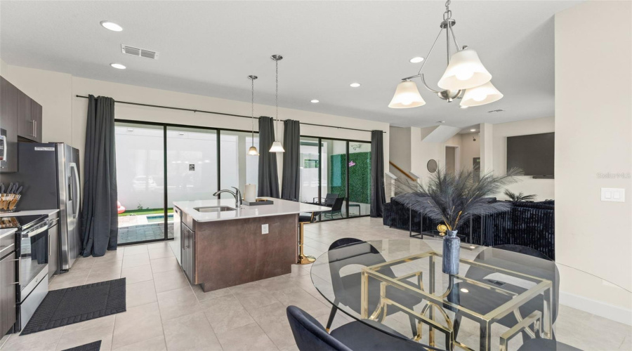 DAVENPORT, Florida 33896, 4 Bedrooms Bedrooms, ,3 BathroomsBathrooms,Residential,For Sale,VILLA DOMANI,0,MFRO6340767