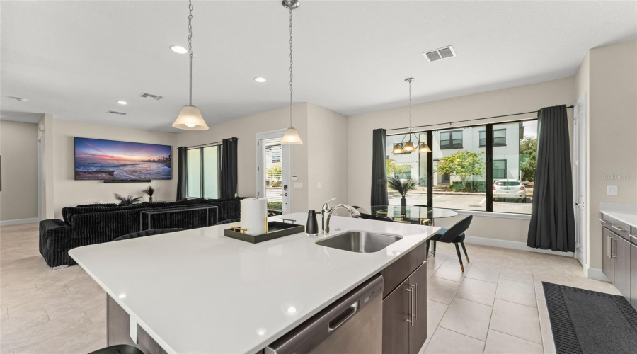 DAVENPORT, Florida 33896, 4 Bedrooms Bedrooms, ,3 BathroomsBathrooms,Residential,For Sale,VILLA DOMANI,0,MFRO6340767