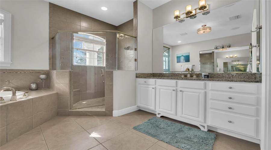 REUNION, Florida 34747, 5 Bedrooms Bedrooms, ,4 BathroomsBathrooms,Residential,For Sale,RADIANT,0,MFRO6339204