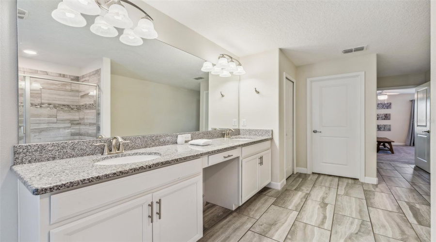 DAVENPORT, Florida 33837, 6 Bedrooms Bedrooms, ,5 BathroomsBathrooms,Residential,For Sale,SOLTERRA,0,MFRS5121088