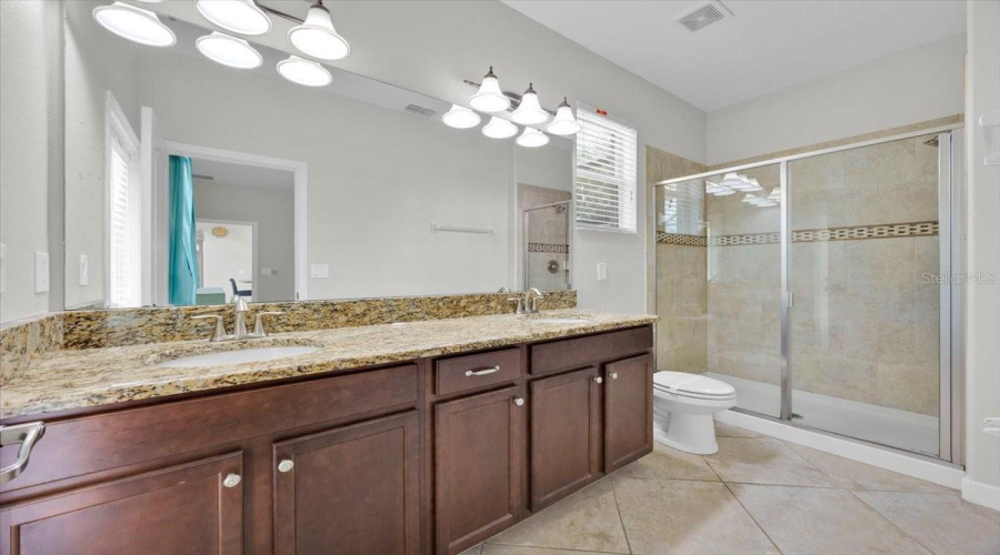 KISSIMMEE, Florida 34747, 5 Bedrooms Bedrooms, ,5 BathroomsBathrooms,Residential,For Sale,BANANA PALM,0,MFRS5133819
