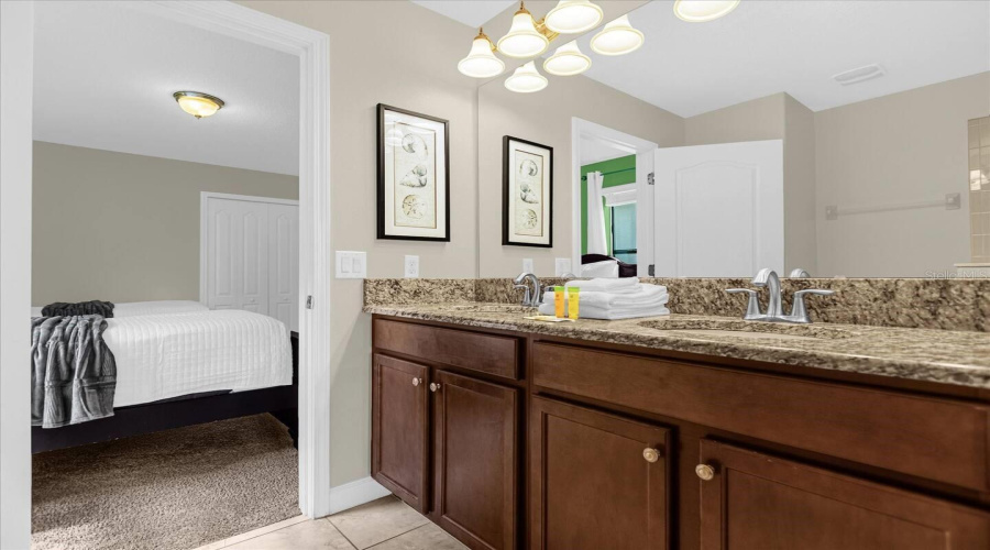 DAVENPORT, Florida 33896, 9 Bedrooms Bedrooms, ,5 BathroomsBathrooms,Residential,For Sale,WEXFORD,0,MFRO6340684