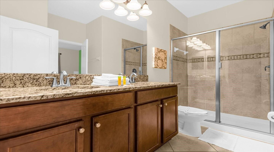 DAVENPORT, Florida 33896, 9 Bedrooms Bedrooms, ,5 BathroomsBathrooms,Residential,For Sale,WEXFORD,0,MFRO6340684