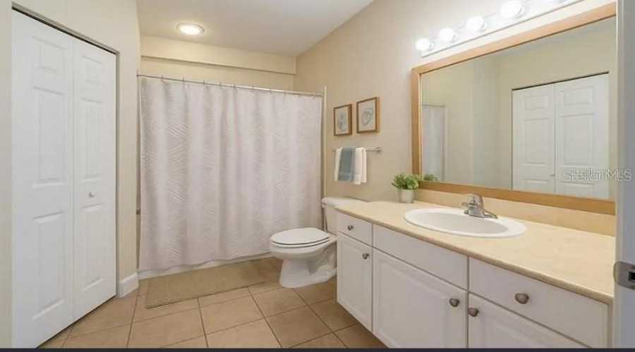 KISSIMMEE, Florida 34746, 4 Bedrooms Bedrooms, ,3 BathroomsBathrooms,Residential,For Sale,LUCAYAN HARBOUR,0,MFRS5133803