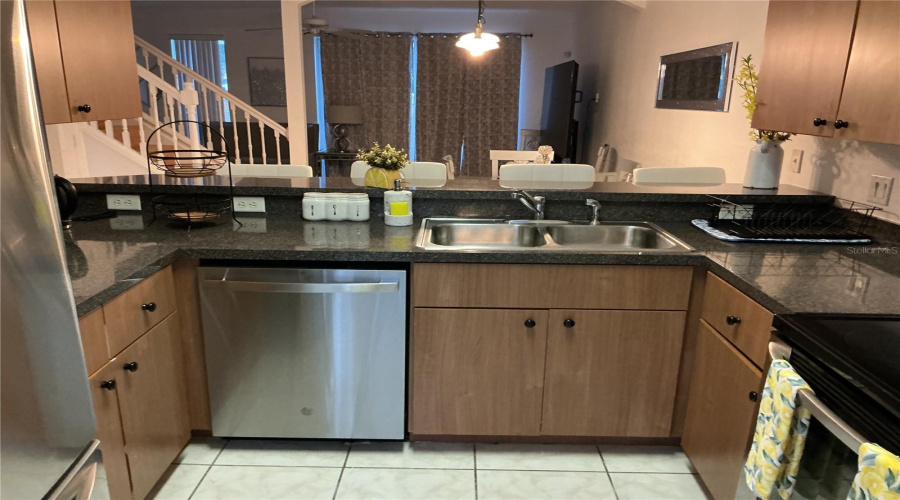 KISSIMMEE, Florida 34746, 3 Bedrooms Bedrooms, ,2 BathroomsBathrooms,Residential,For Sale,BEACH,0,MFRS5133911