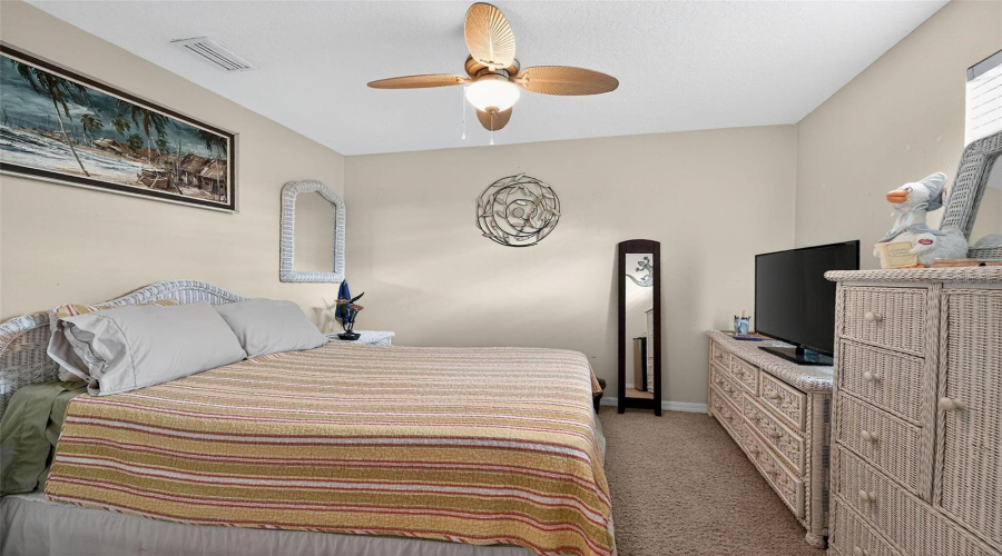 KISSIMMEE, Florida 34746, 4 Bedrooms Bedrooms, ,2 BathroomsBathrooms,Residential,For Sale,MARSHFIELD PRESERVE,0,MFRO6341072