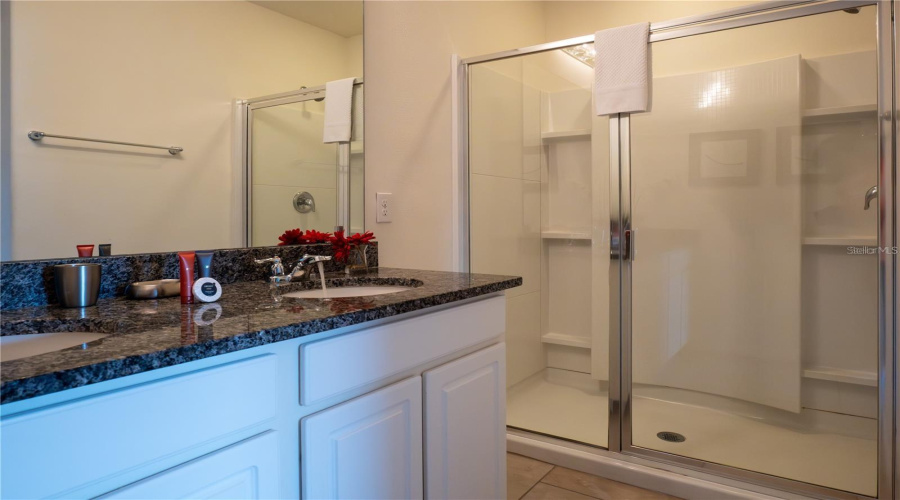DAVENPORT, Florida 33837, 4 Bedrooms Bedrooms, ,3 BathroomsBathrooms,Residential,For Sale,TERRASONESTA,0,MFRO6340204