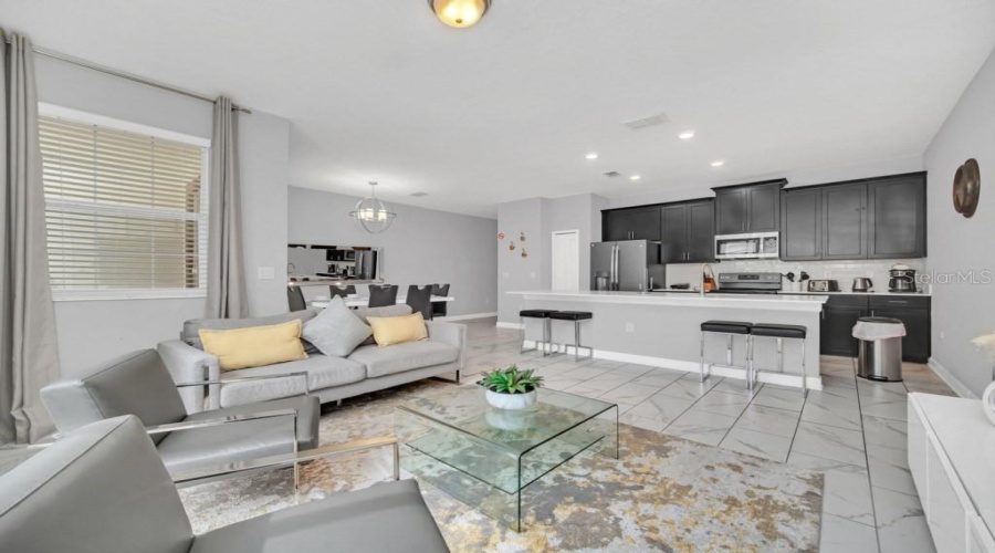 DAVENPORT, Florida 33896, 4 Bedrooms Bedrooms, ,3 BathroomsBathrooms,Residential,For Sale,PLUNKER,0,MFRO6281303
